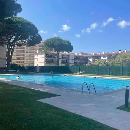 уютные с кондиционером и бассейном Castell-Platja d’Aro